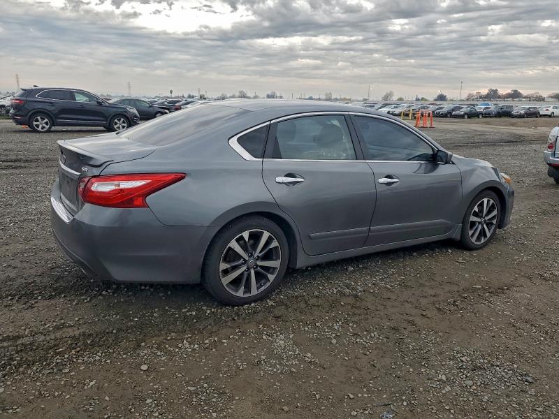 Фото 3 - NISSAN ALTIMA