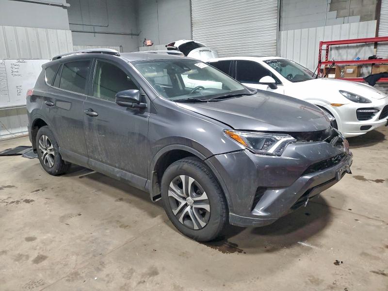 Фото 4 - TOYOTA RAV4