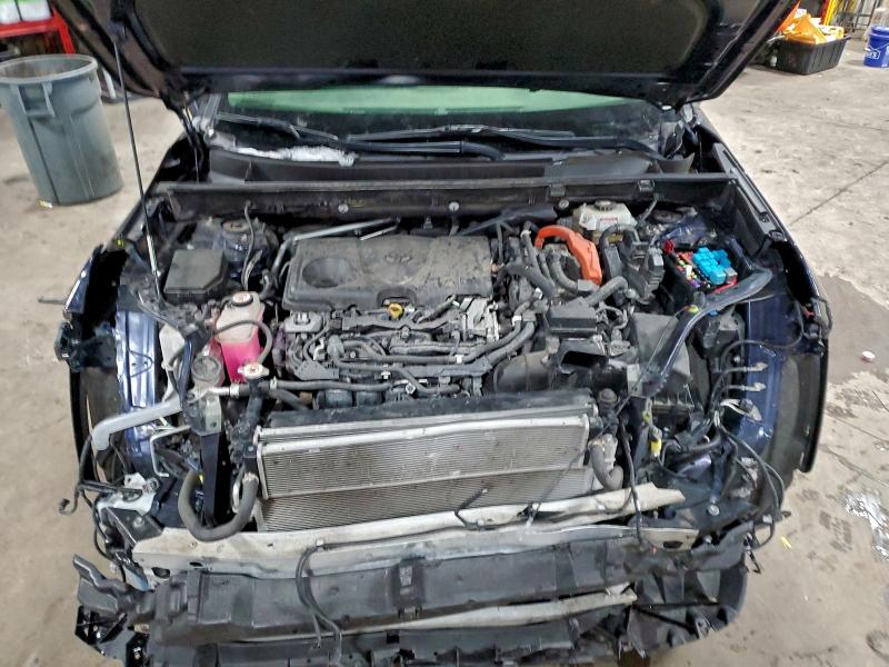 Фото 11 - TOYOTA RAV4