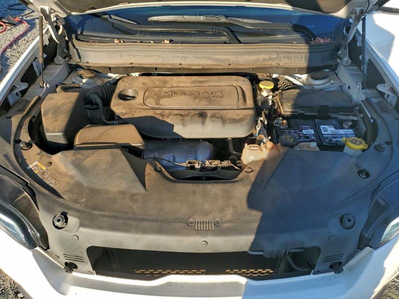 Фото 11 - JEEP GRAND CHER