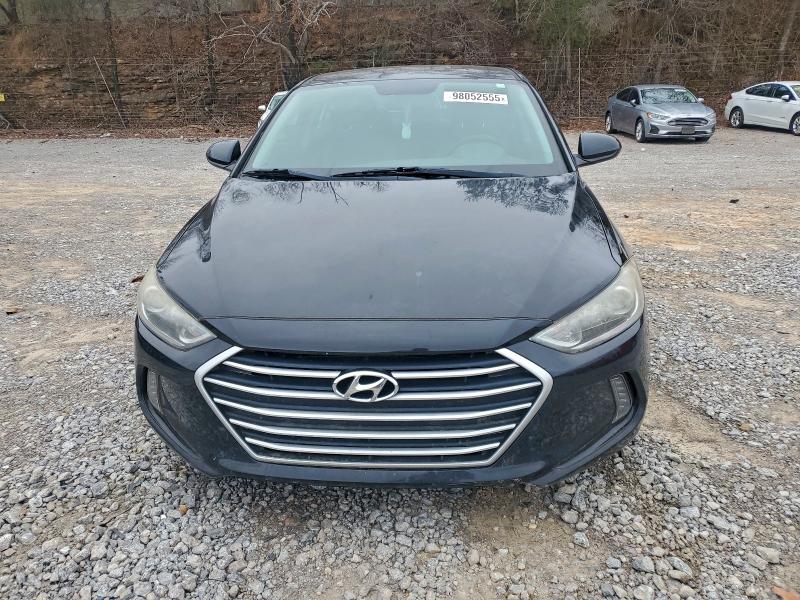 Фото 5 - HYUNDAI ELANTRA