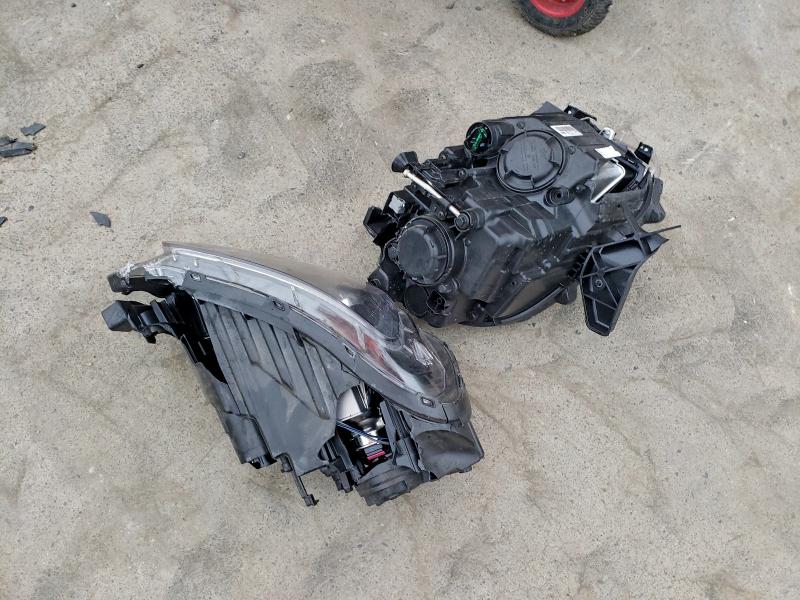 Фото 13 - HYUNDAI VENUE