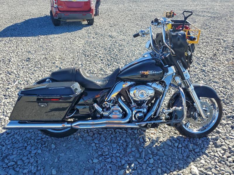 HARLEY-DAVIDSON FL 2013