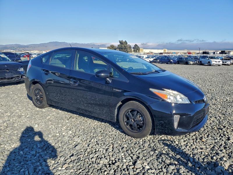 Фото 4 - TOYOTA PRIUS