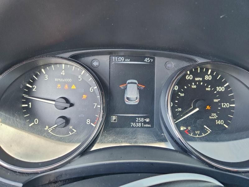 Фото 9 - NISSAN ROGUE