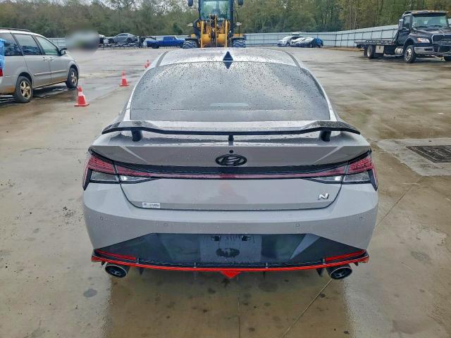 Фото 6 - HYUNDAI ELANTRA