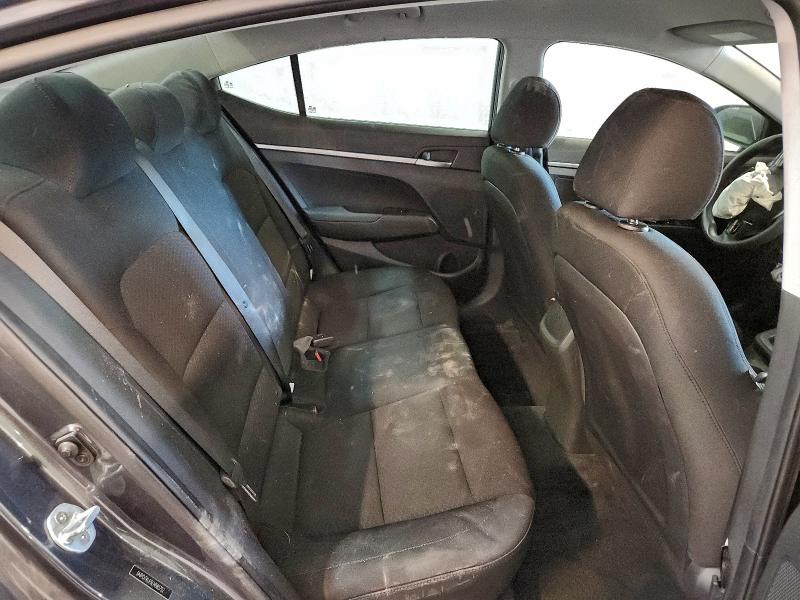 Фото 10 - HYUNDAI ELANTRA