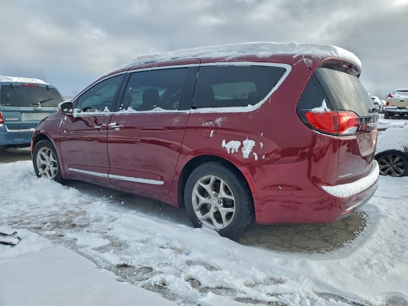 Фото 2 - CHRYSLER PACIFICA