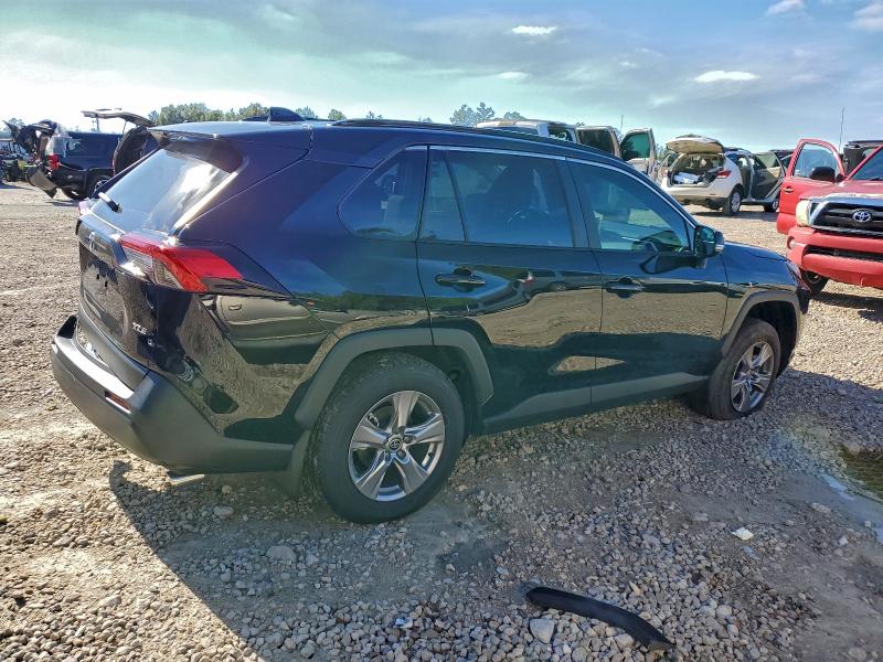 Фото 3 - TOYOTA RAV4