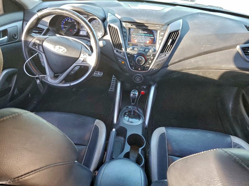 Фото 8 - HYUNDAI VELOSTER