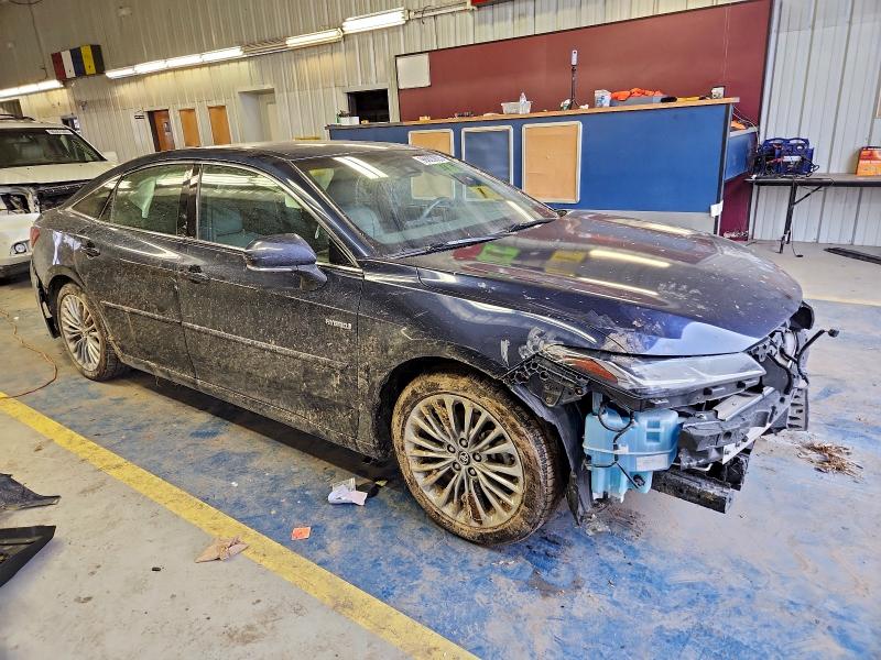 Фото 4 - TOYOTA AVALON