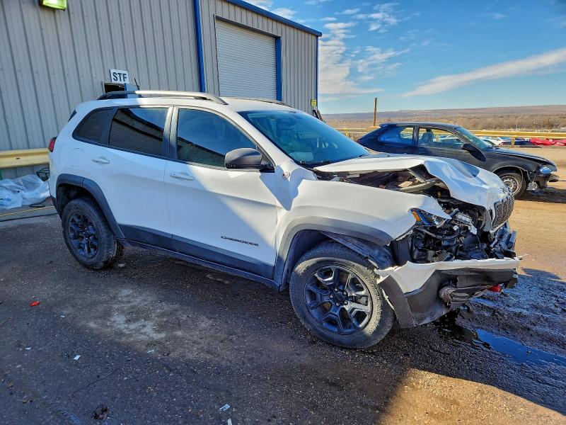 Фото 4 - JEEP CHEROKEE