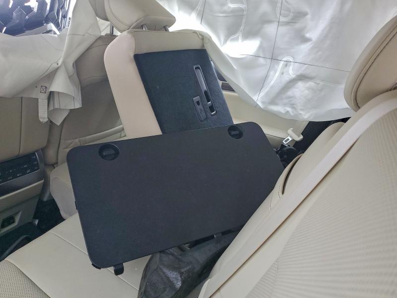 Фото 10 - LEXUS GX