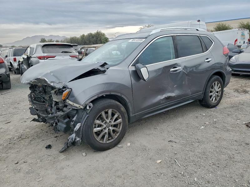 Фото 1 - NISSAN ROGUE