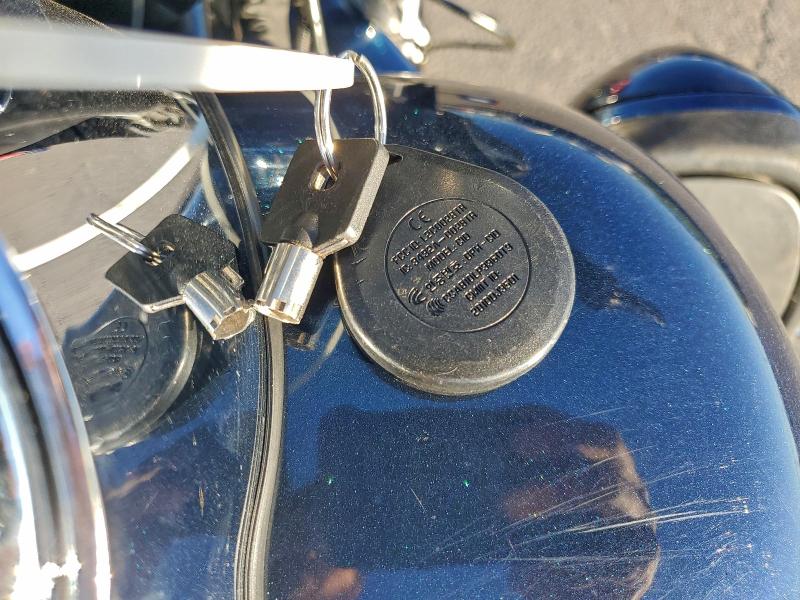 HARLEY-DAVIDSON FL 2016