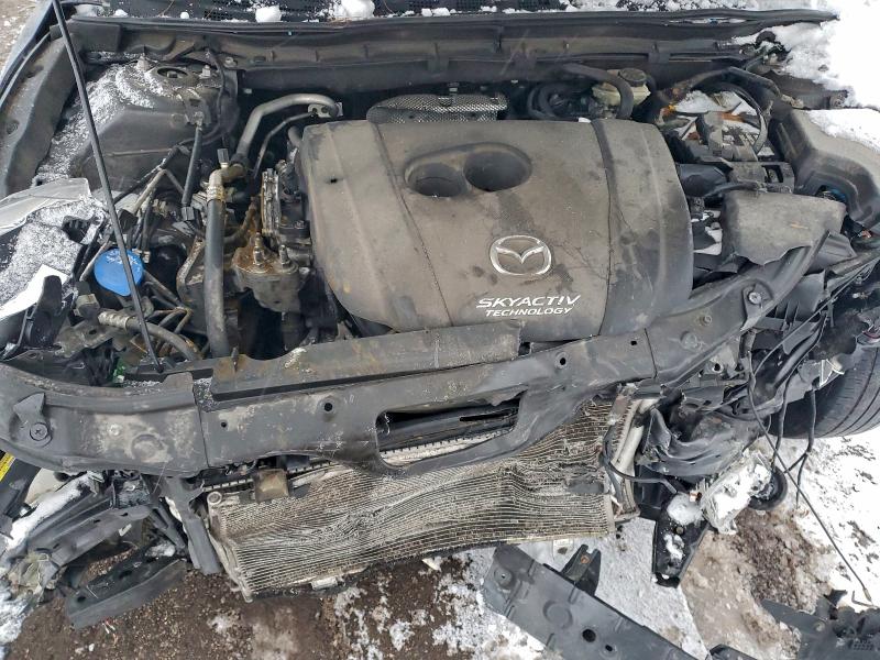 Фото 11 - MAZDA 3