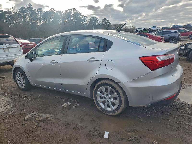 Фото 2 - KIA RIO