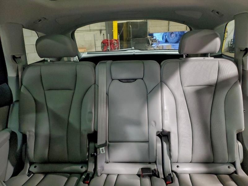 Фото 10 - AUDI Q7