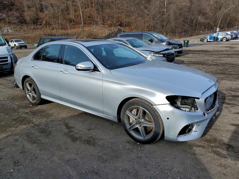 Фото 4 - MERCEDES-BENZ E-CLASS
