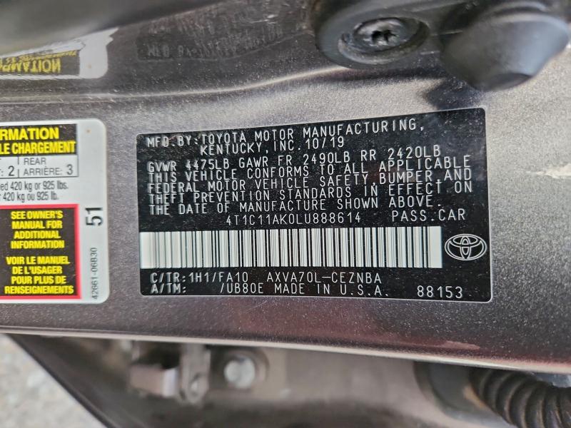 Фото 13 - TOYOTA CAMRY