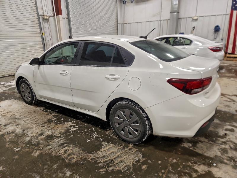 Фото 2 - KIA RIO