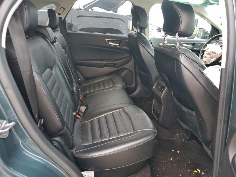 Фото 10 - FORD EDGE