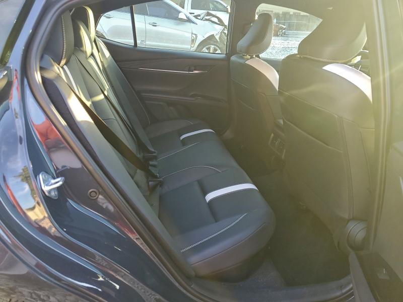 Фото 10 - TOYOTA CAMRY