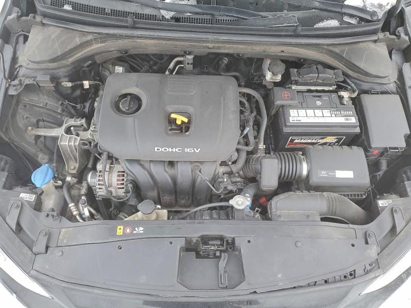 Фото 11 - HYUNDAI ELANTRA