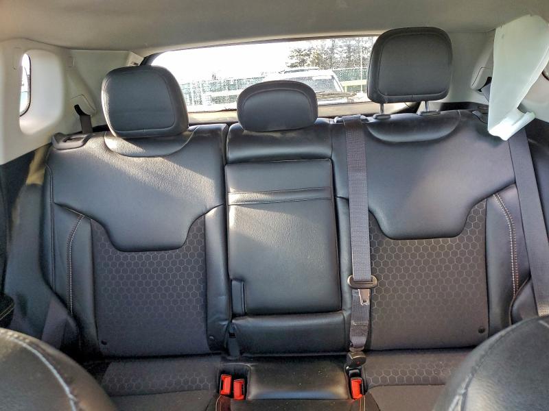 Фото 10 - JEEP COMPASS