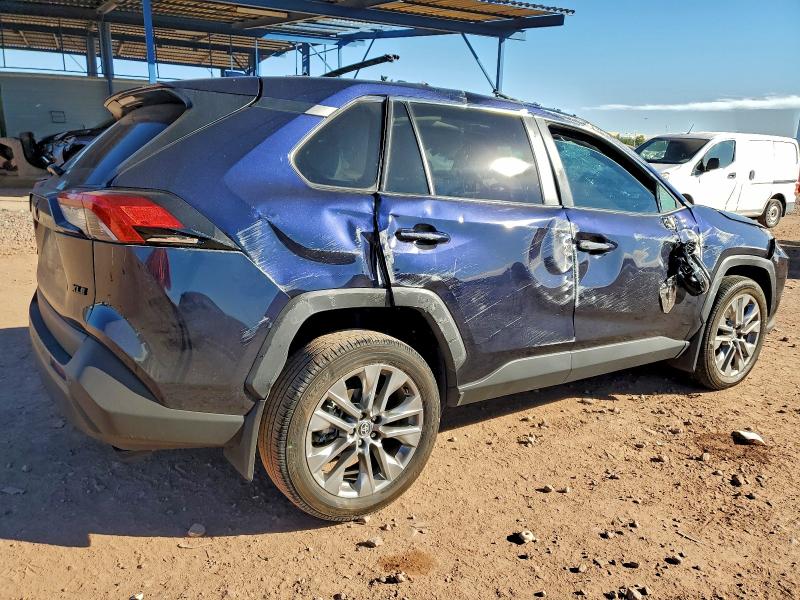 Фото 3 - TOYOTA RAV4