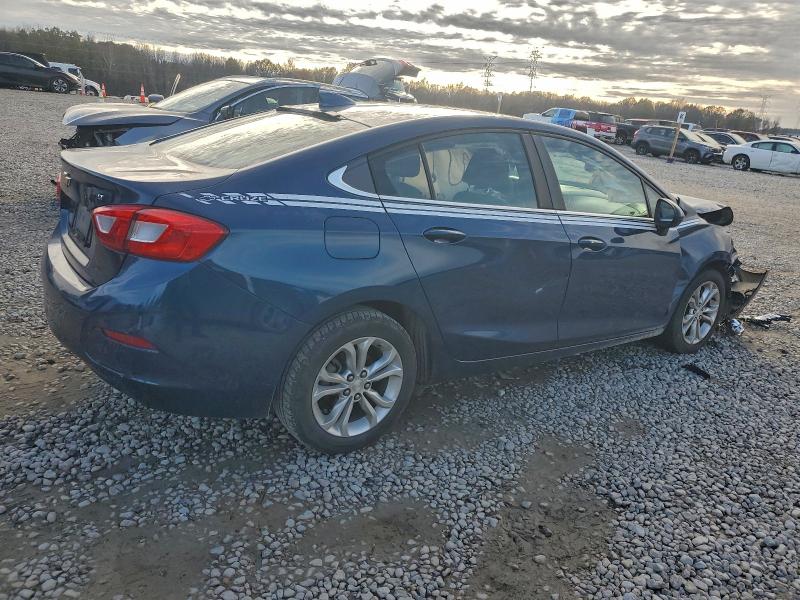 Фото 3 - CHEVROLET CRUZE