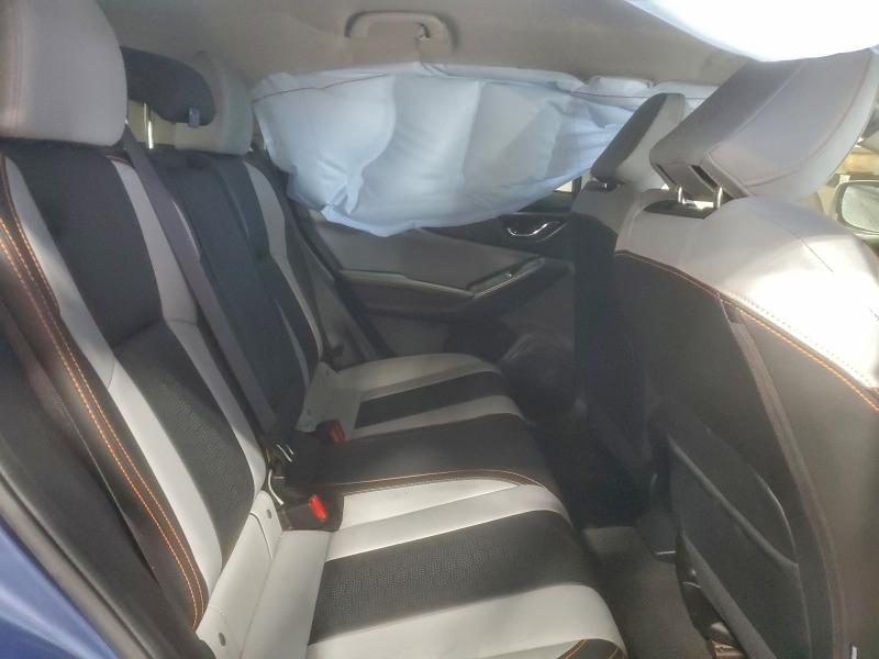 Фото 10 - SUBARU CROSSTREK