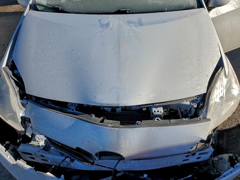 Фото 11 - TOYOTA PRIUS