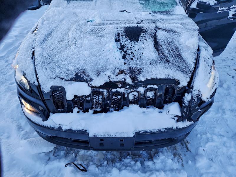 Фото 12 - JEEP GRAND CHER