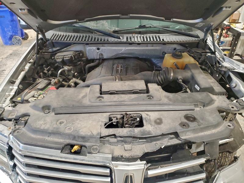 Фото 12 - LINCOLN NAVIGATOR