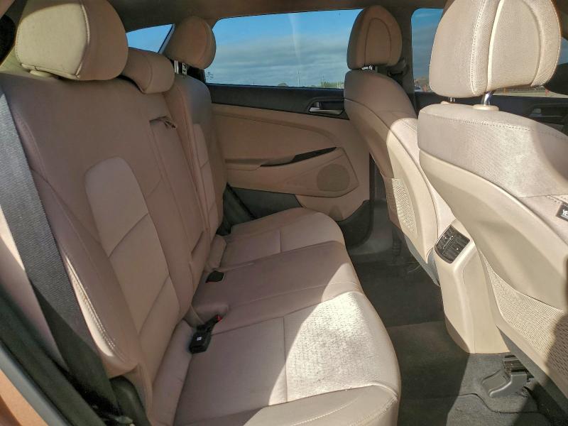 Фото 11 - HYUNDAI TUCSON