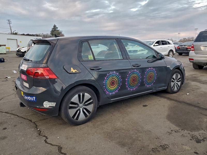 Фото 3 - VOLKSWAGEN GOLF