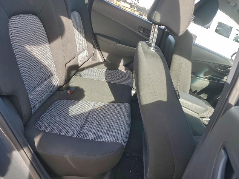 Фото 10 - HYUNDAI KONA