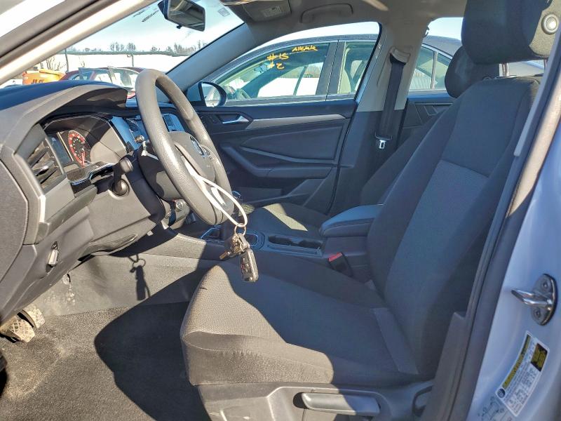 Фото 7 - VOLKSWAGEN JETTA