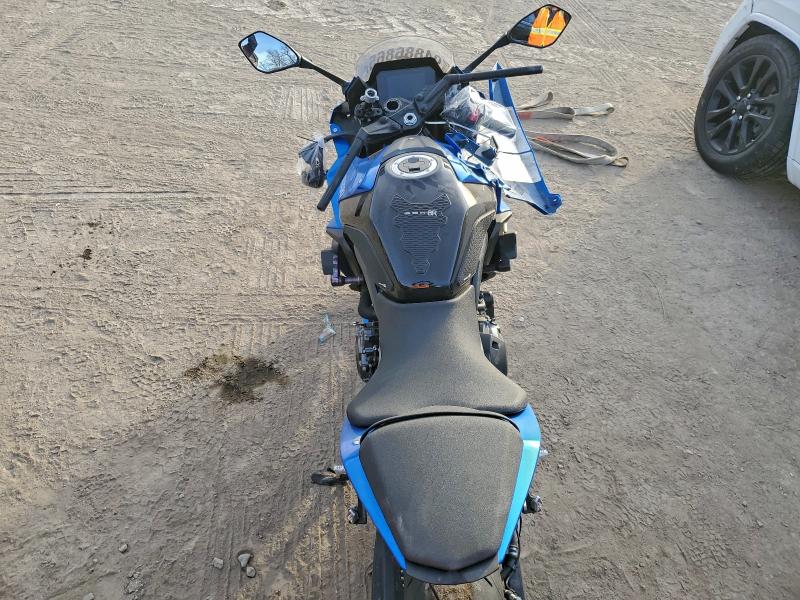 SUZUKI GSX800 F 2025