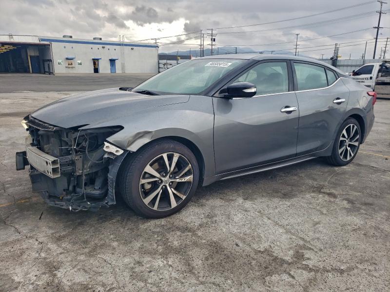 Фото 1 - NISSAN MAXIMA