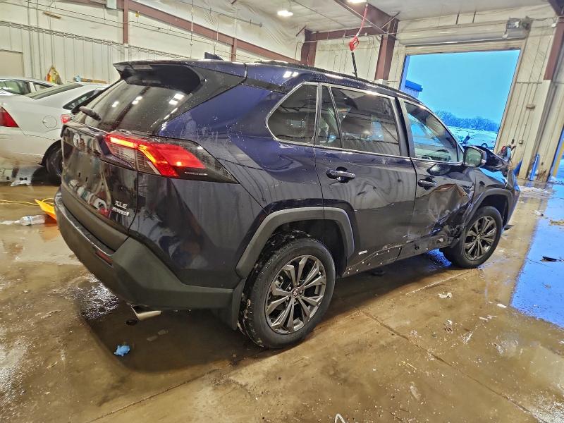 Фото 3 - TOYOTA RAV4