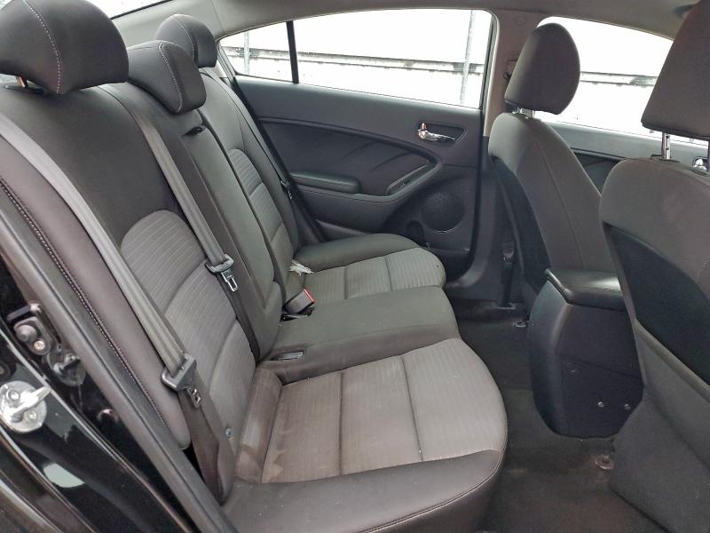 Фото 10 - KIA FORTE