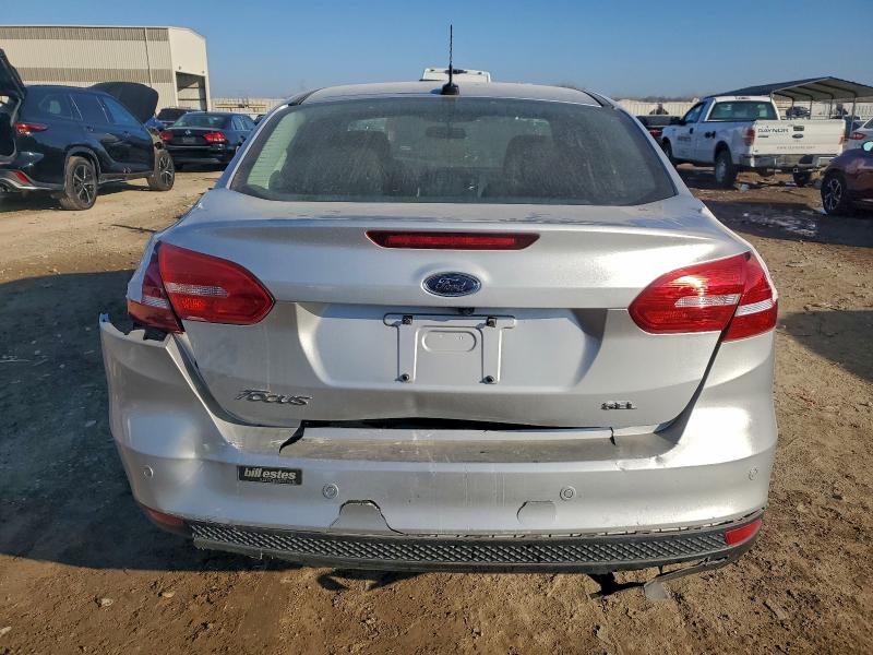 Фото 6 - FORD FOCUS