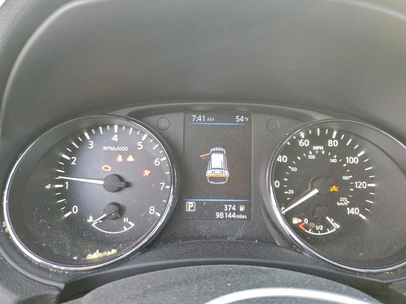 Фото 9 - NISSAN ROGUE