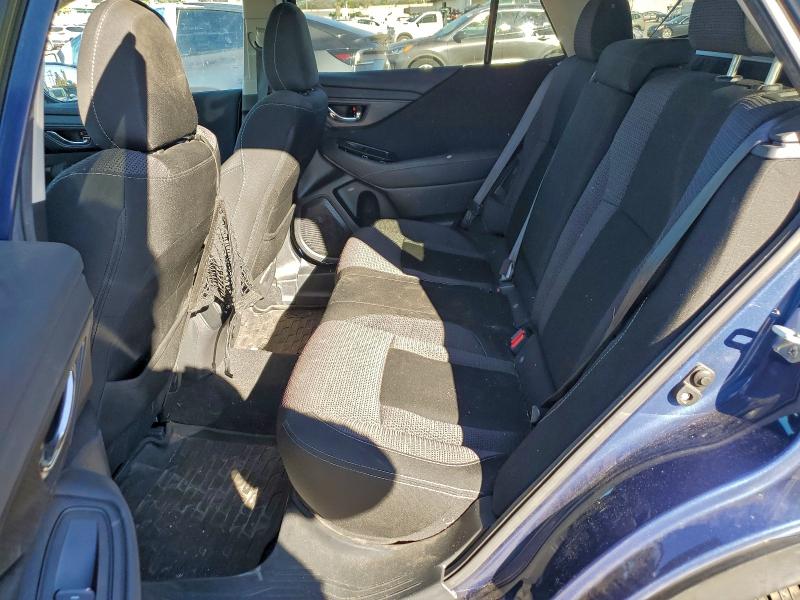 Фото 10 - SUBARU OUTBACK