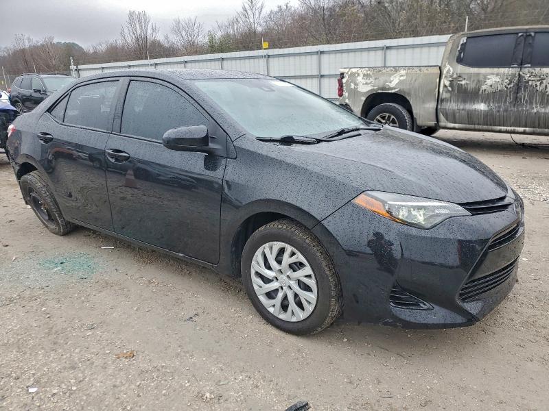 Фото 4 - TOYOTA COROLLA