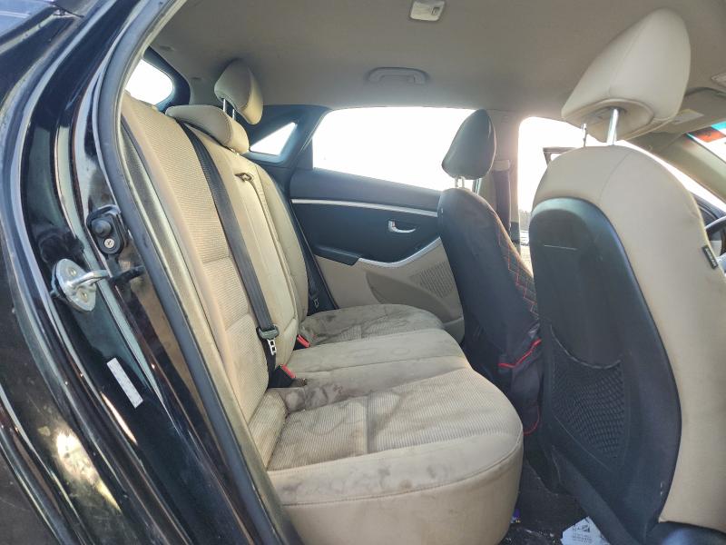 Фото 10 - HYUNDAI ELANTRA