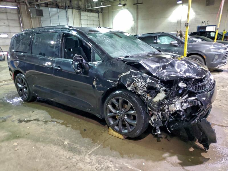 Фото 4 - CHRYSLER PACIFICA