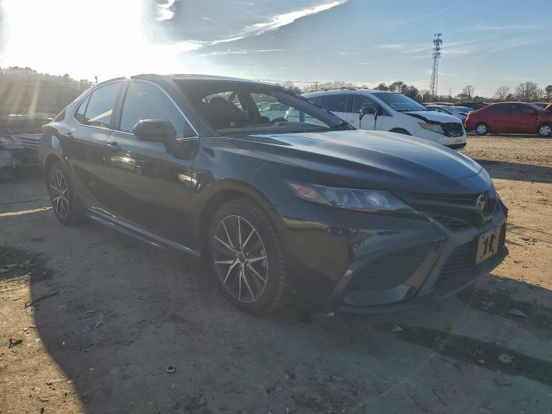 Фото 4 - TOYOTA CAMRY